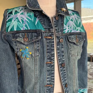 009 Denim Jacket (L)