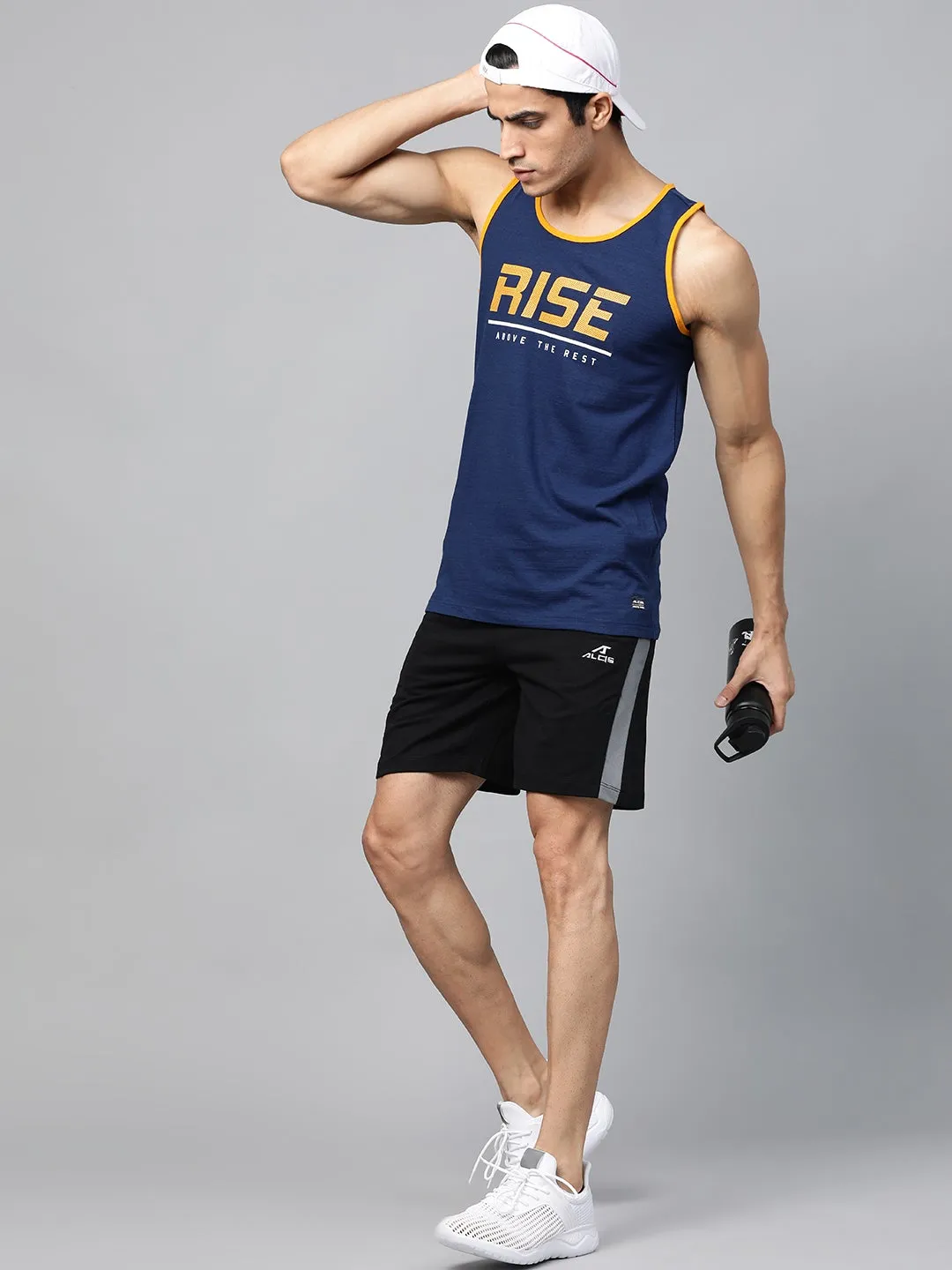 Alcis Men Solid Blue Singlet