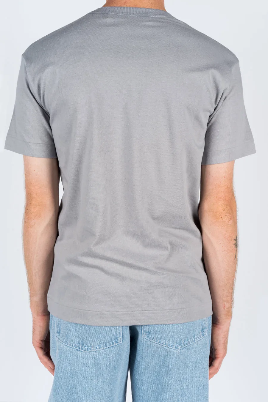 COMME DES GARCONS PLAY SS TSHIRT RED HEART GREY