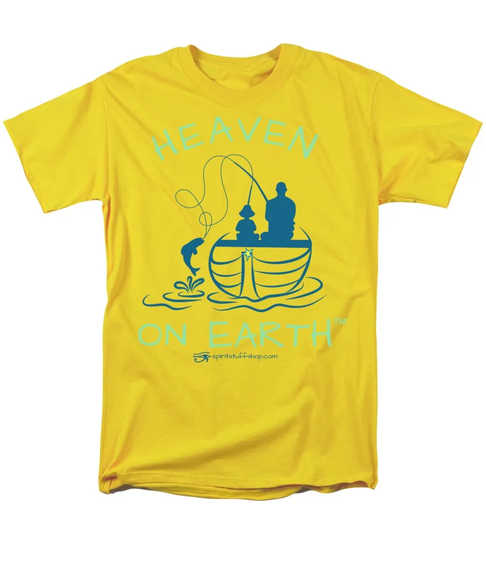 Fishing Heaven On Earth - Men's T-Shirt  (Regular Fit)