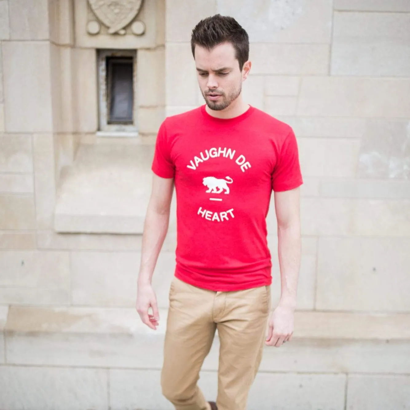 Men's - Circle Lion Red Crew Neck T-Shirt