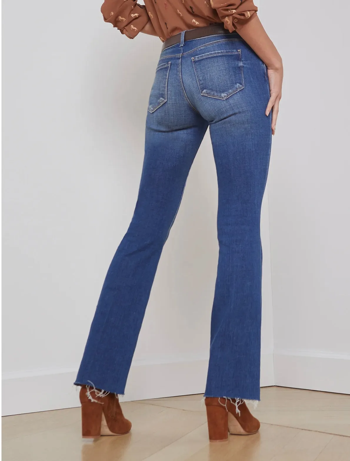 SNEEKI JEAN IN HASTING
