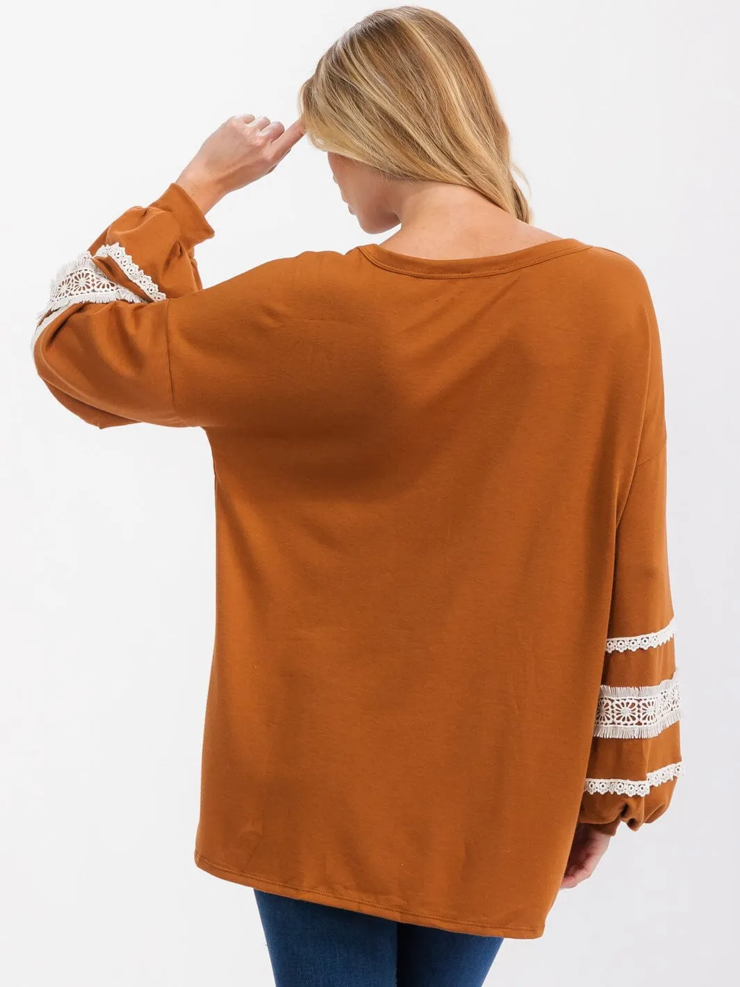 WOMEN'S LONG BALLON SLEEVE EMBROIDERY DETAILED TOP