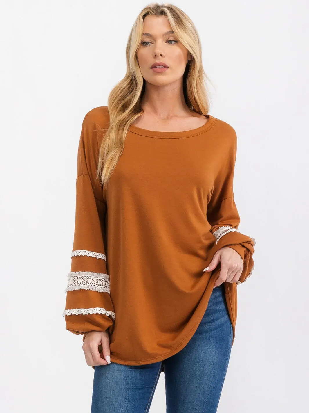 WOMEN'S LONG BALLON SLEEVE EMBROIDERY DETAILED TOP
